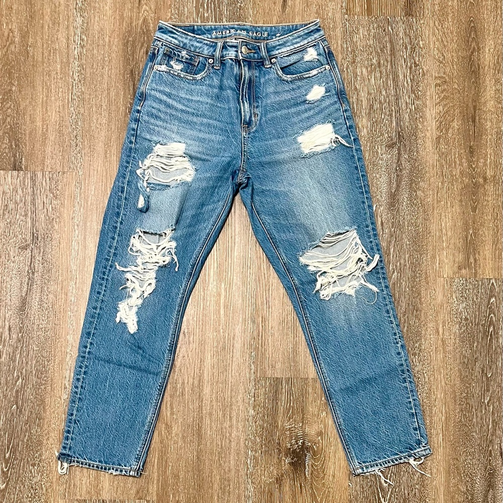 American Eagle Mom Jean